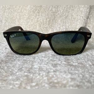 Ray Ban New Wayfarer with Polarized Lenses